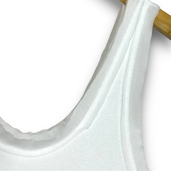 4/$20 Urban Outfitters White Ribbed Scoop Neck Tank Top XS Stretch Cotton Blend - Picture 2 of 5
